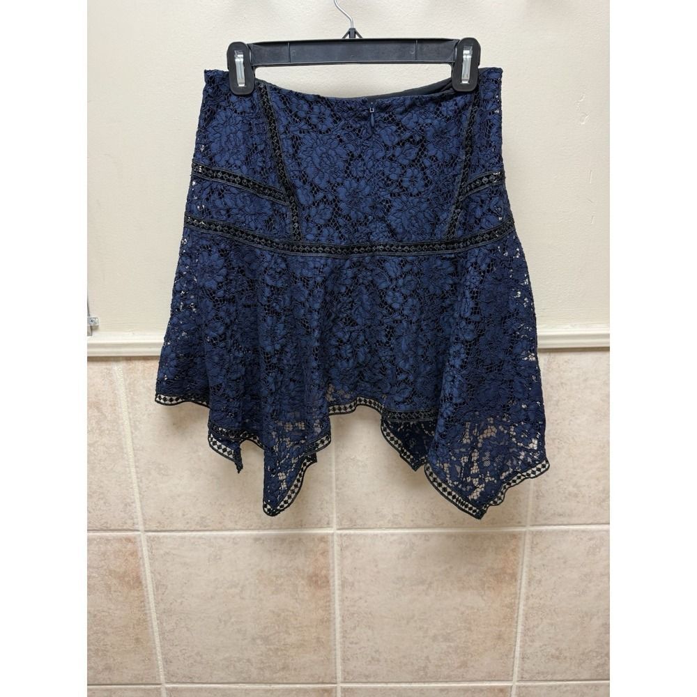 Veronica Beard Lace Mini Skirt Navy Sz 6 Asymmetrical Hem - Picture 4 of 13